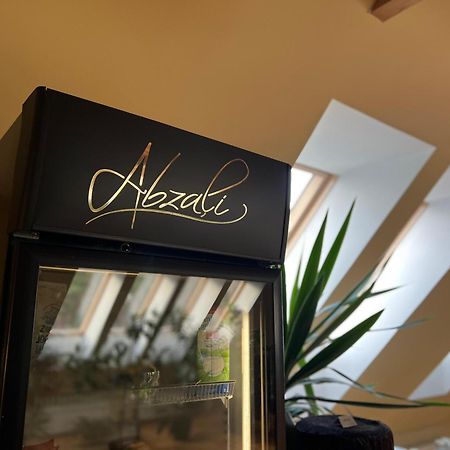 Abzali Hotel And Restaurant With Self Check-In Ādaži 外观 照片