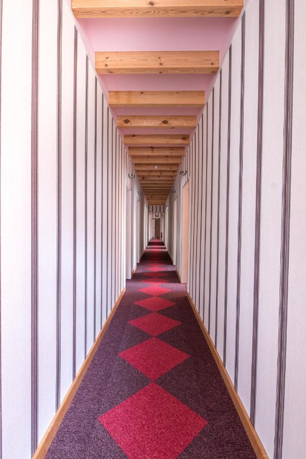 Abzali Hotel And Restaurant With Self Check-In Ādaži 外观 照片